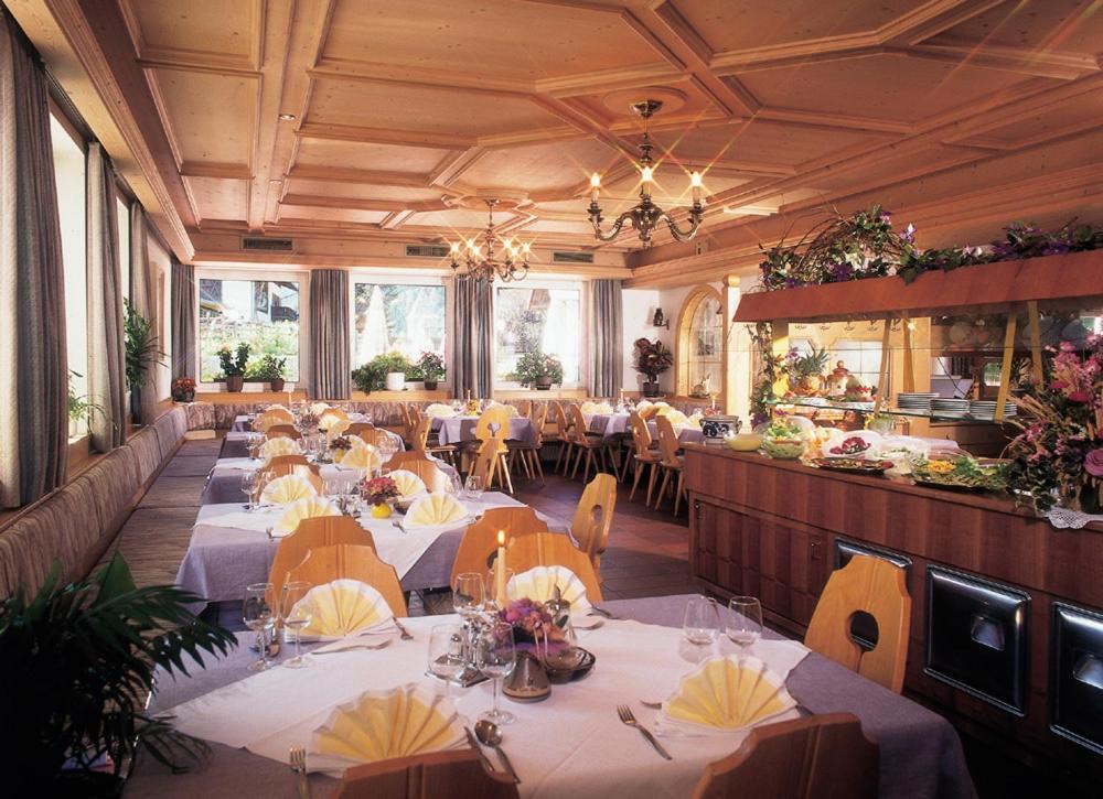 Hotel Klotz San Leonardo in Passiria Dış mekan fotoğraf